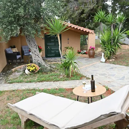 Casa de Férias Eva's Agioi Theodoroi (Corinthia)