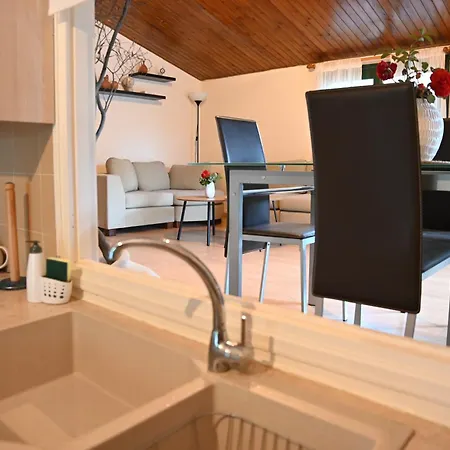 Casa de Férias Eva's Agioi Theodoroi (Corinthia)