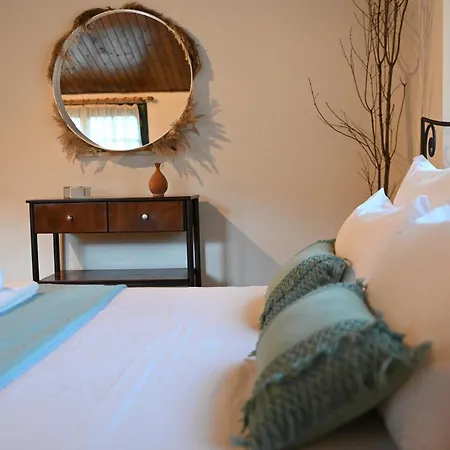 Nyaraló Eva's Ájoi Theódori